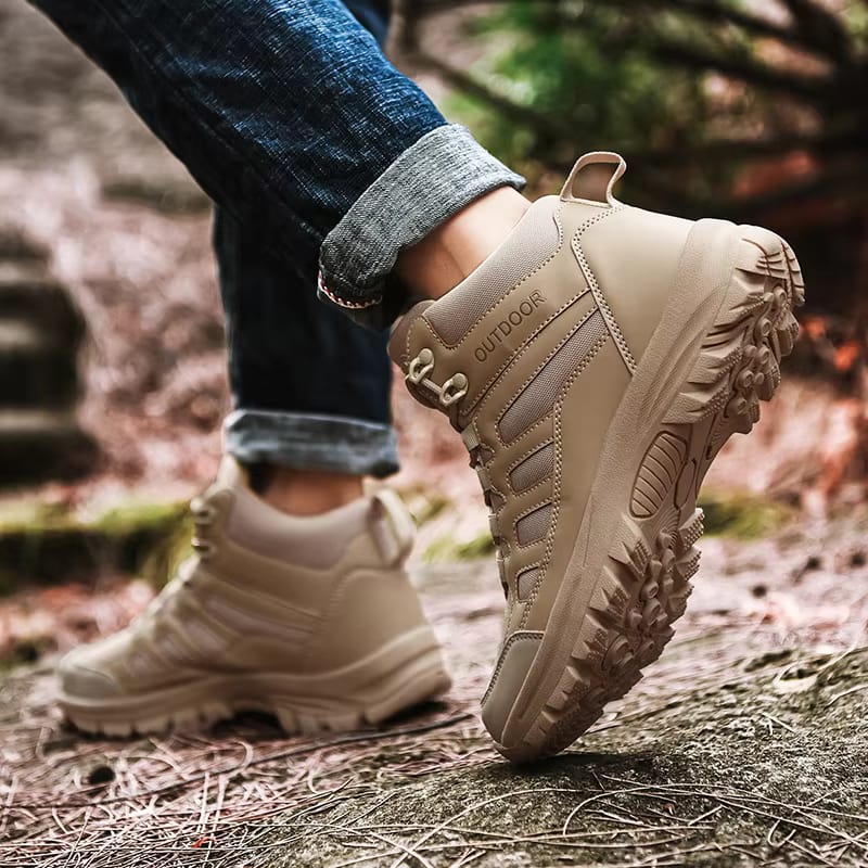 Unisex Anti-Slip Waterproof Hiking boots